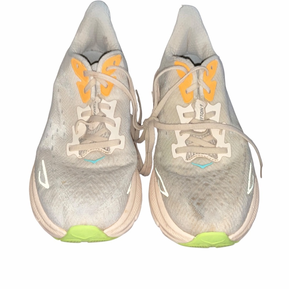 Hoka Women’s Clifton 9 Size 9